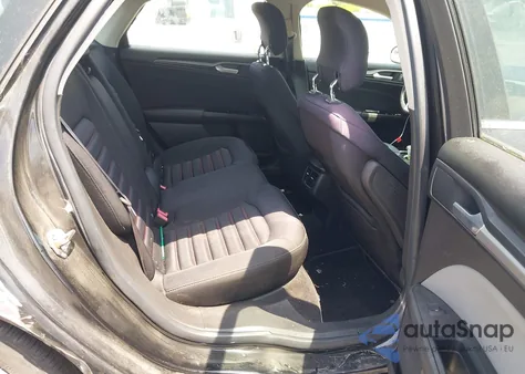 2013 Ford Fusion Se z USA, uszkodzony, nr VIN 3FA6P0H7XDR335902